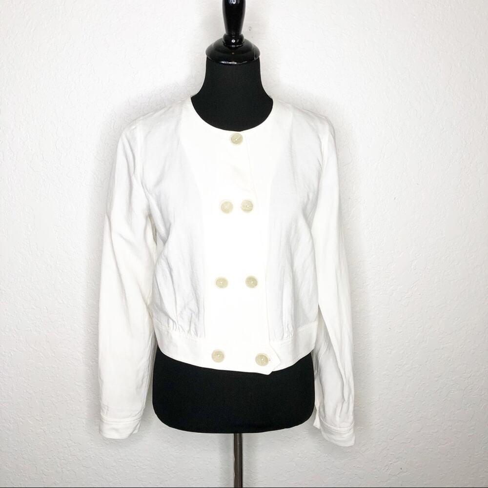 Cabi white linen blend button front cropped jacket size Small #5096